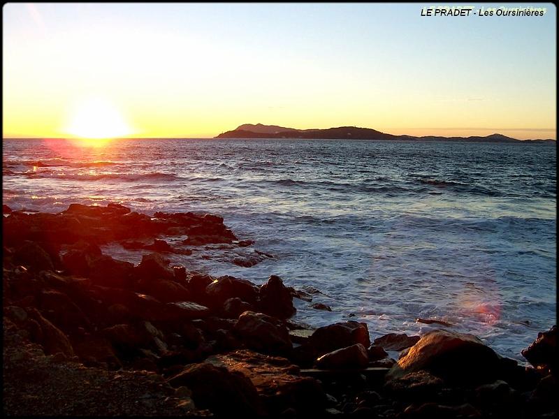 Les_oursinieres.jpg - FRANCE - Coucher de soleil des Oursinires (83)